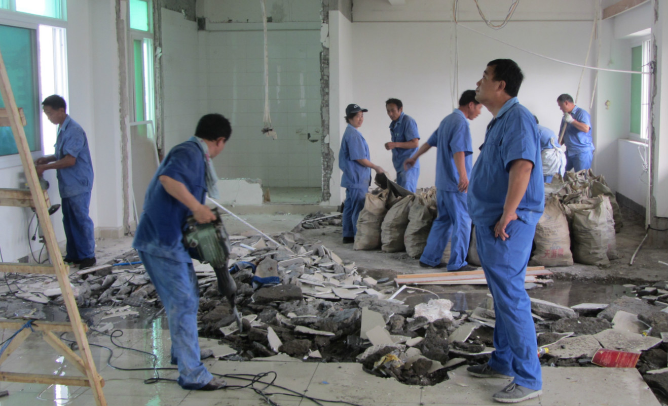 相城厨房客厅地砖拆除