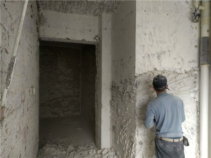 相城墙面粉层拆除